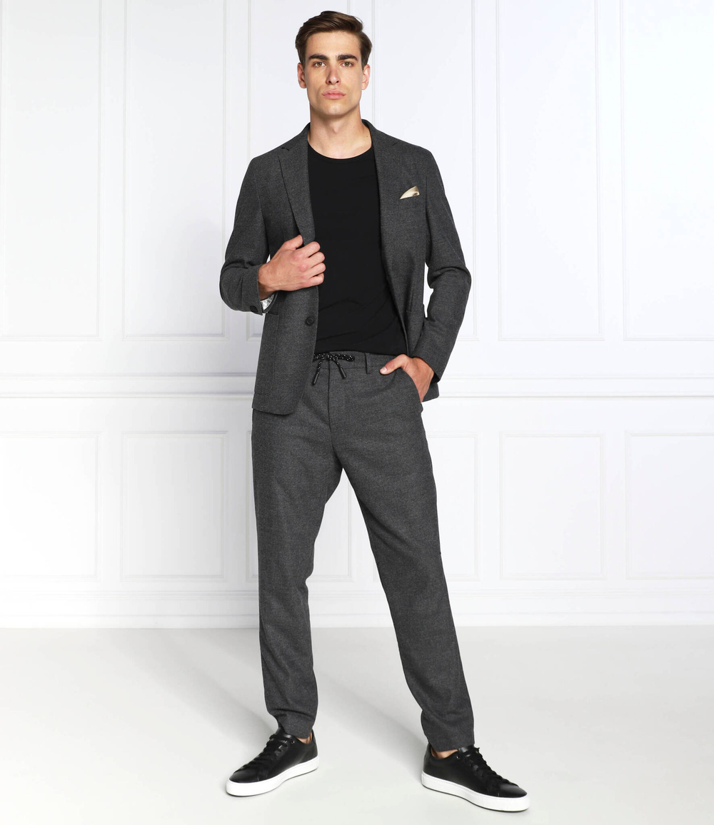 Футболка Kyran Oscar Jacobson - черный(67893815)