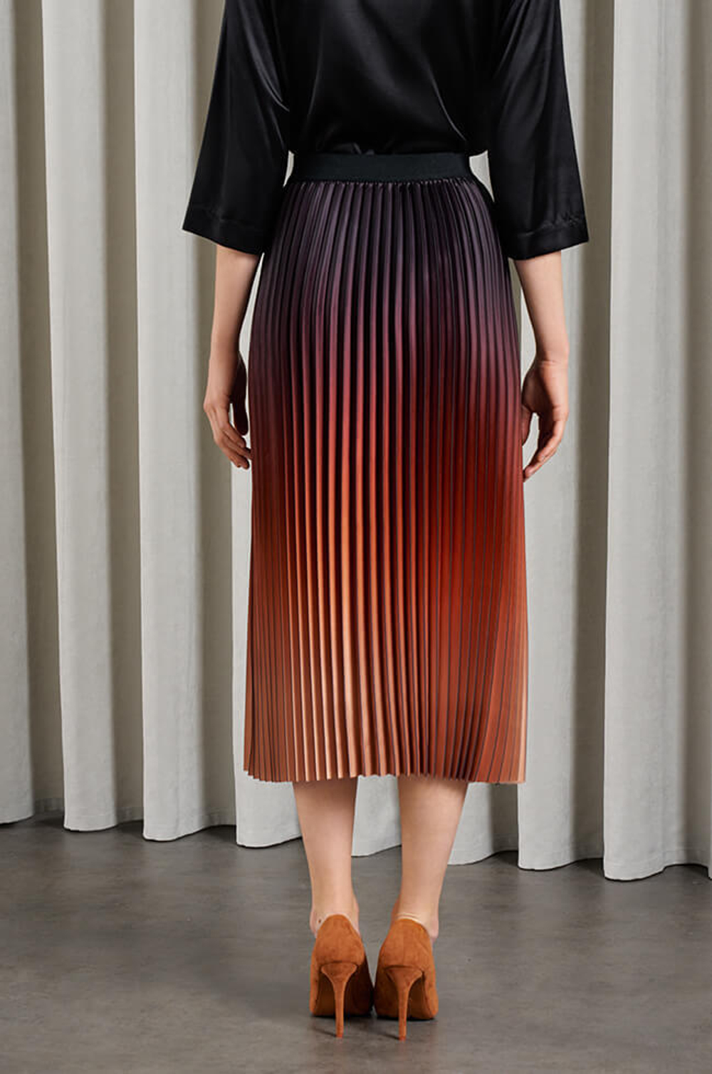 4820 Юбка женская (бордовый градиент)