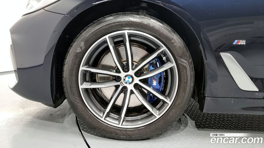 BMW 5 Series (G30) 523d M Sports (11.2022)