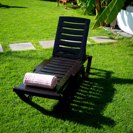 Шезлонг пластиковый "Атлант". Цвет: Шоколад