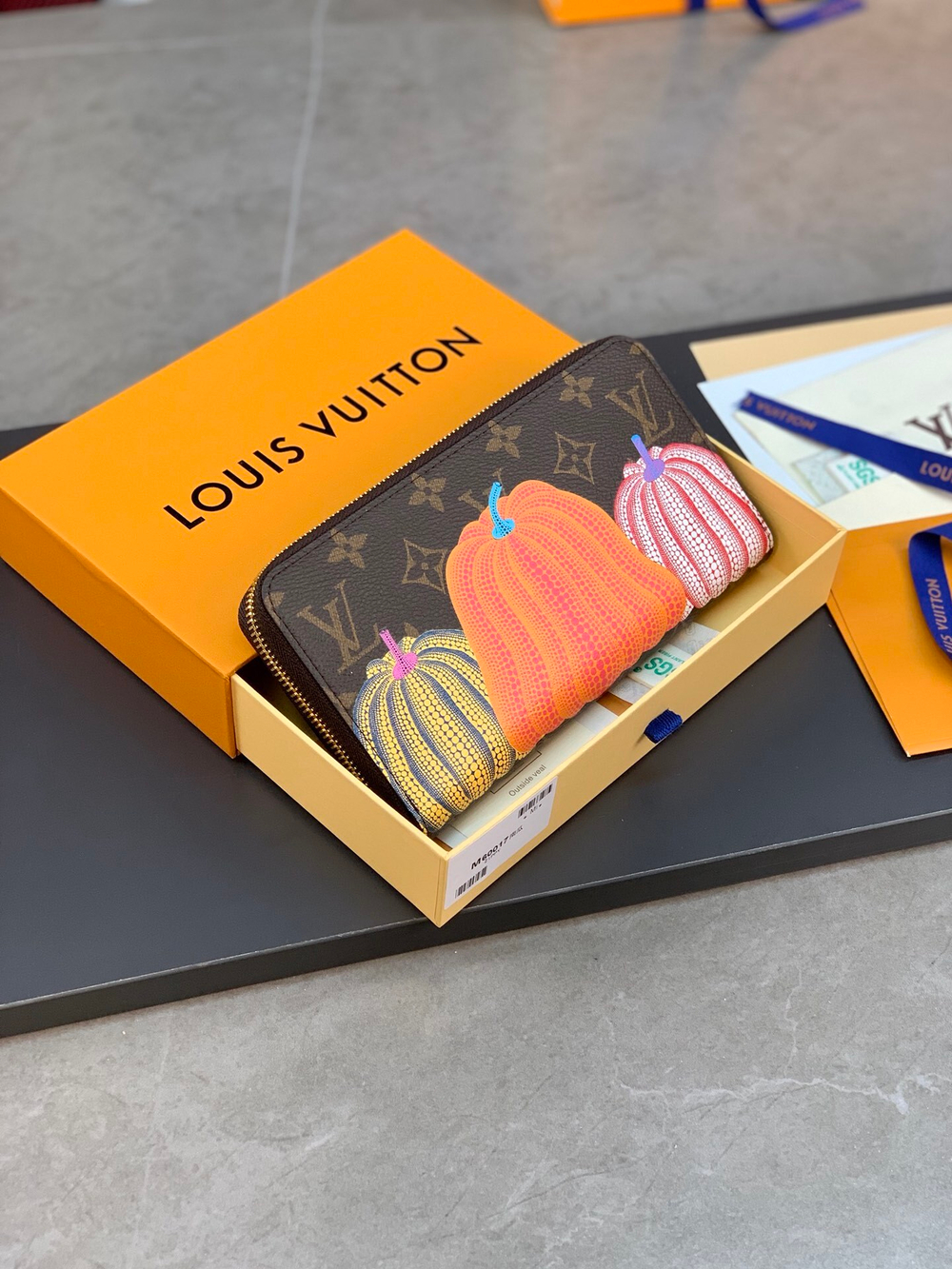 Louis Vuitton Zippy Wallet