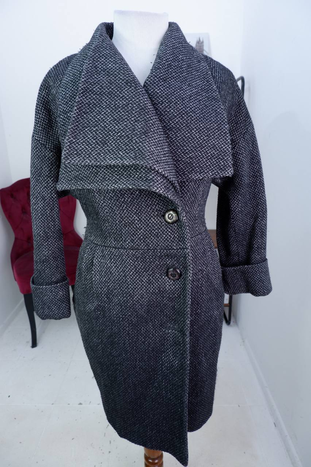 Пальто Bella Collection теплое, визуально на 44 размер