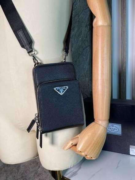 Сумка-мессенджер Prada