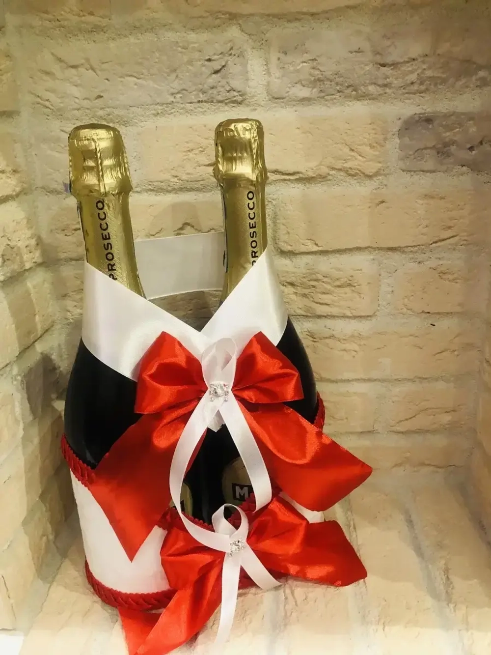 Украшение на шампанское