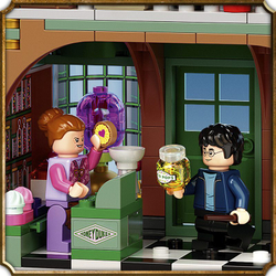 Harry Potter TM - Посещение деревни Хогсмид 76388