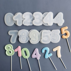 Набор и 10 силиконовых форм для леденцов «Погремушки цифры»