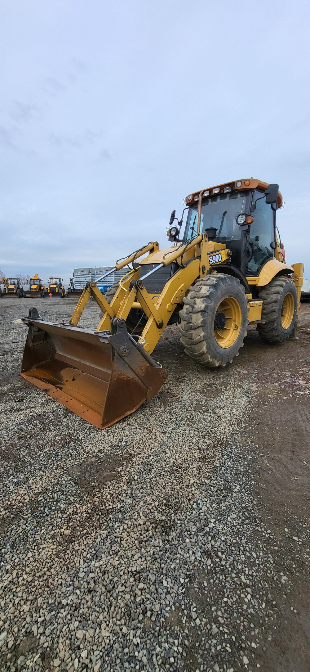 SHANMON S* Экскаватор-погрузчик S900 (Дизельный, 4,8 л, 102 л.с., АТ)