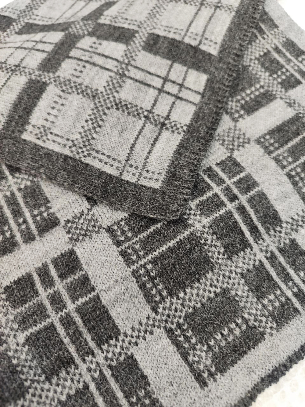 Шарф Ш525-03/34 серый/ антрацит