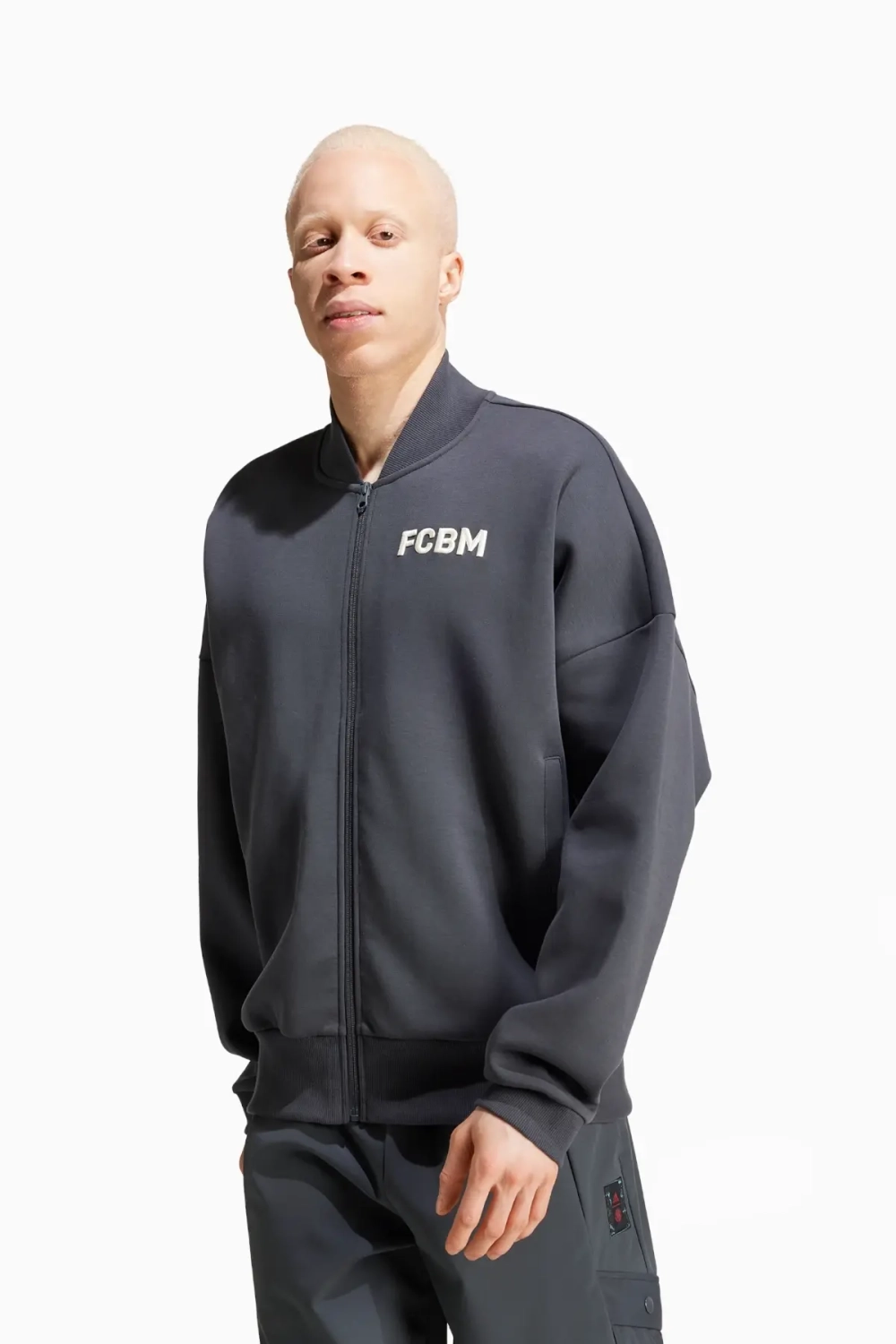 Кофта adidas FC Bayern 24/25 Seasonal Doubleknit - серый