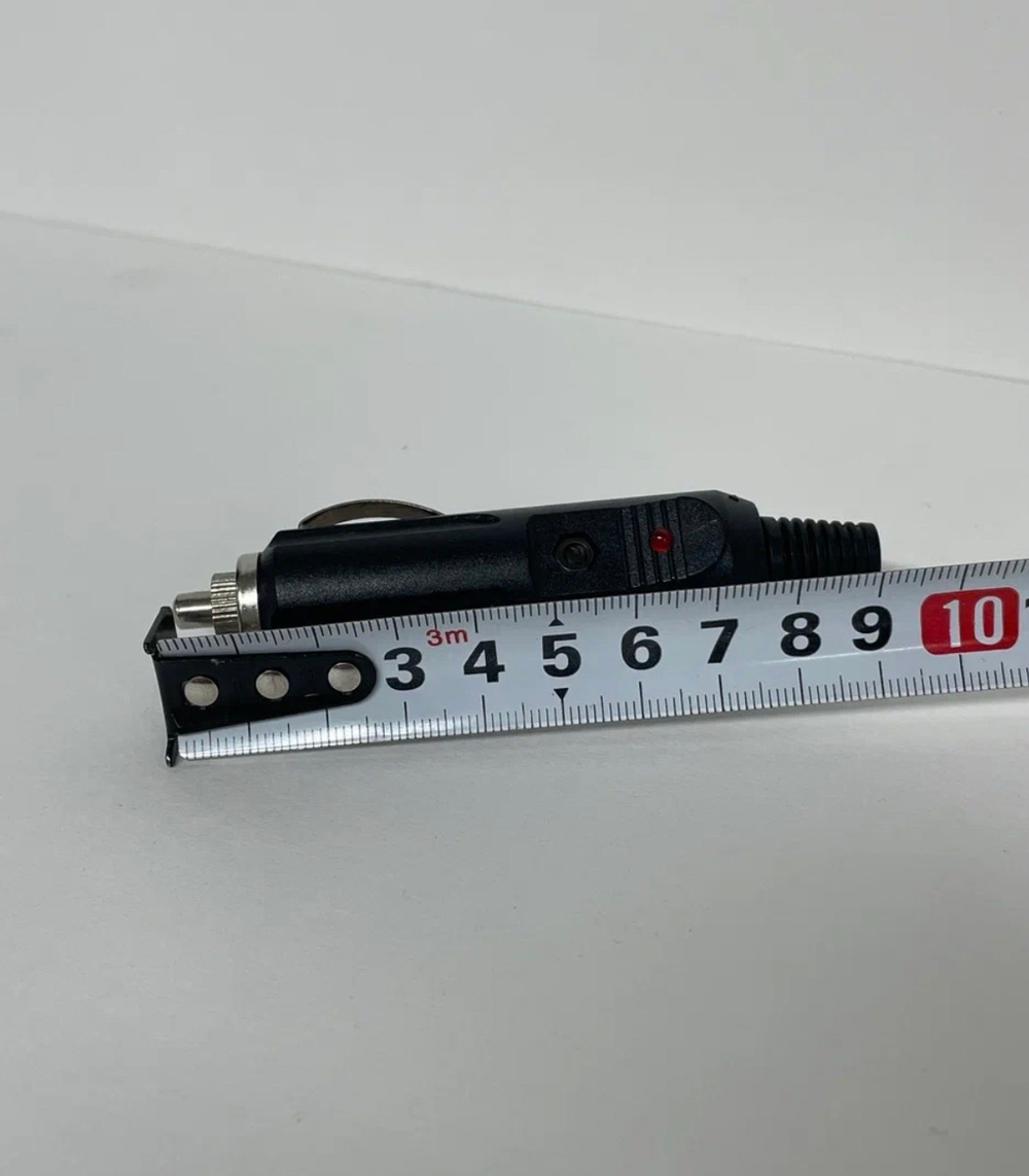 Штекер в прикуриватель, 12В - 24В, 3А предохранитель, индикатор включения, TG (1 шт.)