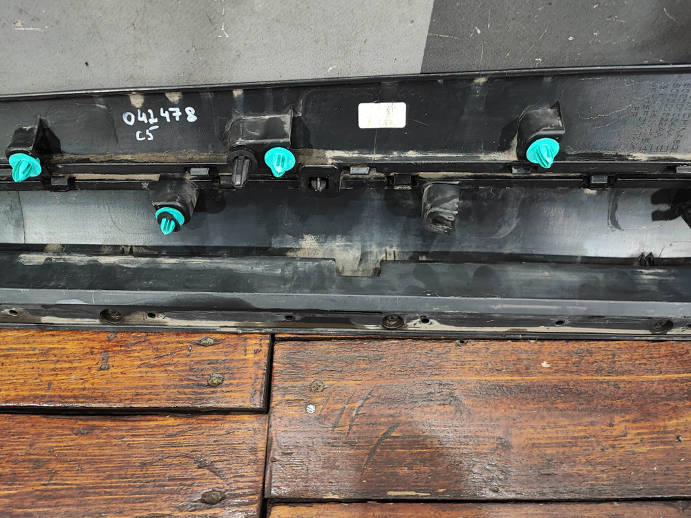 накладка двери передней правой Omoda C5 22-нв Б/У Оригинал 609001054AA