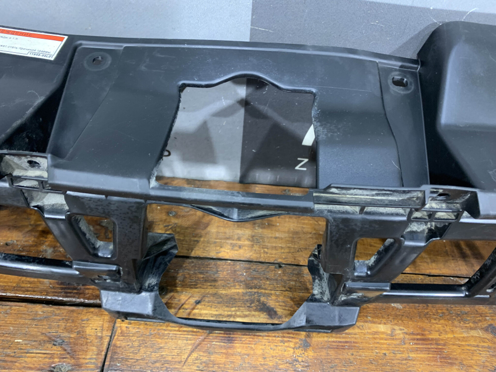 Кожух замка капота Suzuki Vitara 2 14-18 Б/У Оригинал 7212154P00