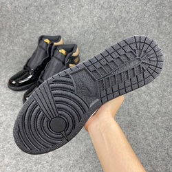 Кроссовки AIR JORDAN 1 RETRO HIGH OG NRG 'GOLD TOE'
