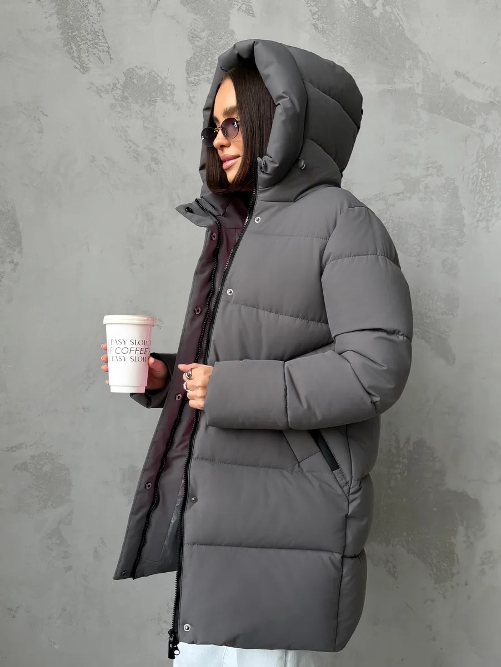 Куртка зимняя удлиненная с капюшоном