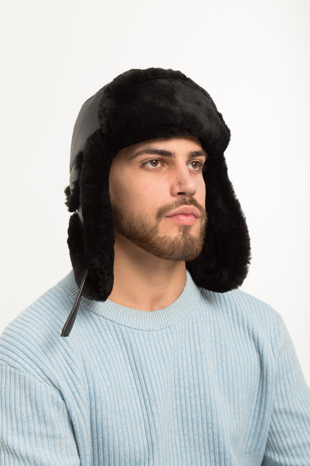 Мужская шапка из натуральной овчины