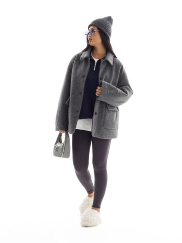 Темно-серая короткая шерстяная куртка-пальто