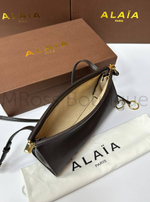 Женская сумка Alaia Le Click East West коричневого цвета