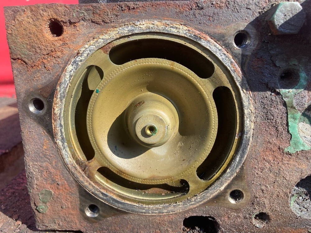 Головка блока цилиндров D13