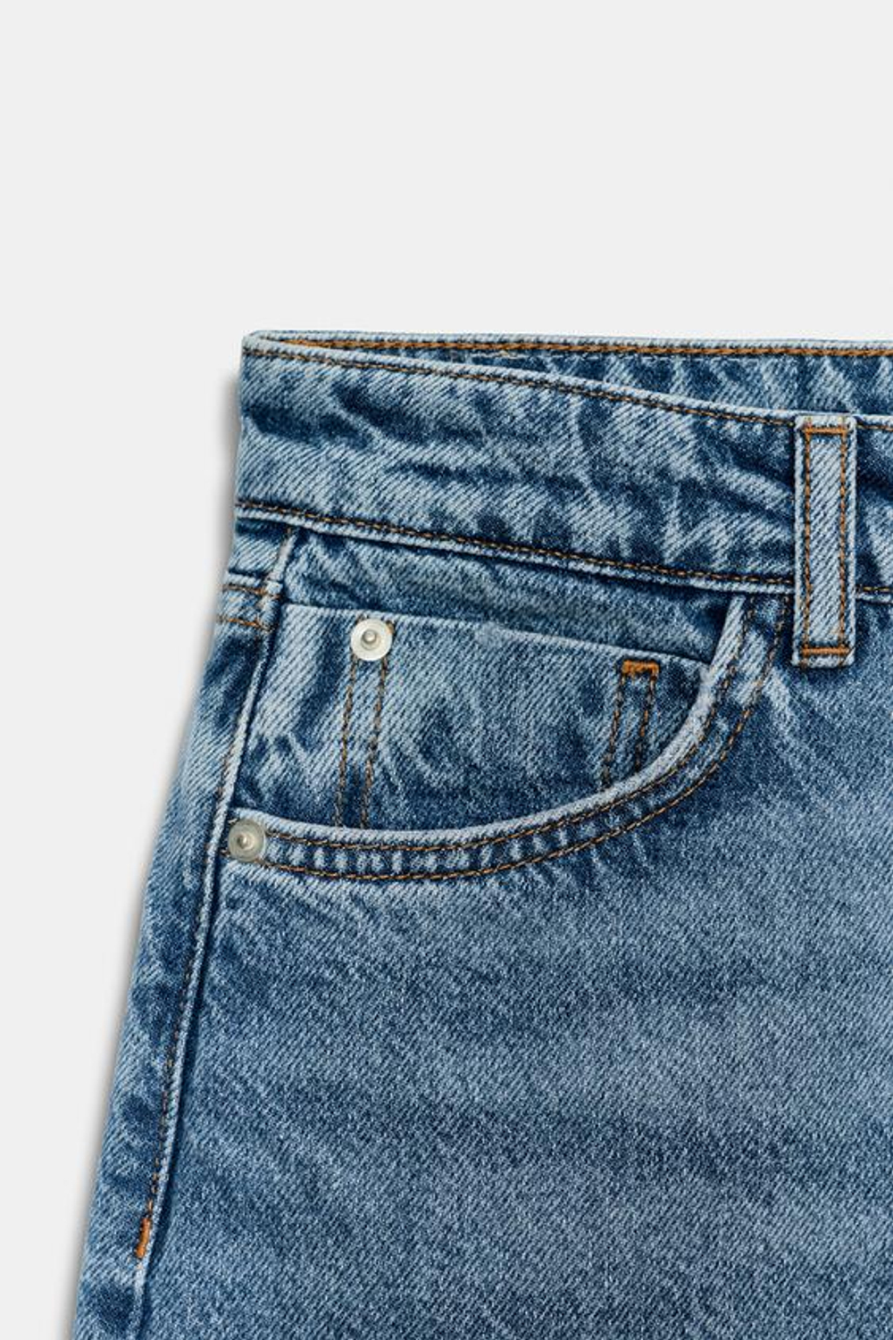 ZARA ДЖИНСОВЫЕ ШОРТЫ Z1975 СО СРЕДНЕЙ ПОСАДКОЙ, ВЫЦВЕТШИЙ СИНИЙ