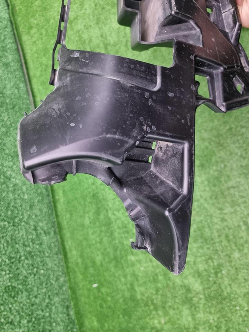 Кронштейн ПТФ левый BMW X2 F39 (2017-2023)