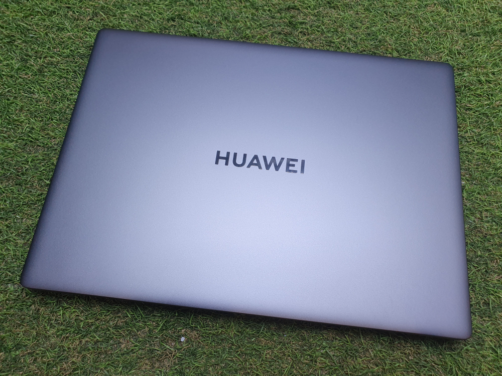 Ноутбук Huawei i3-12/8Gb/FHD/MateBook D 14 MDF-X 53013rhl
