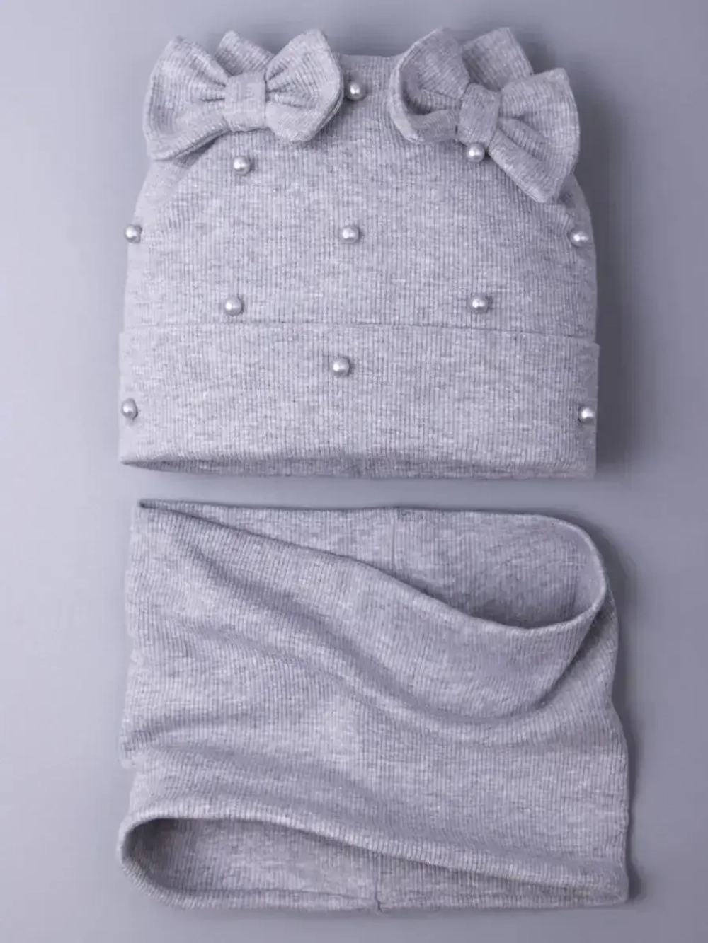 Шапка для девочки на осень с ушками и снуд