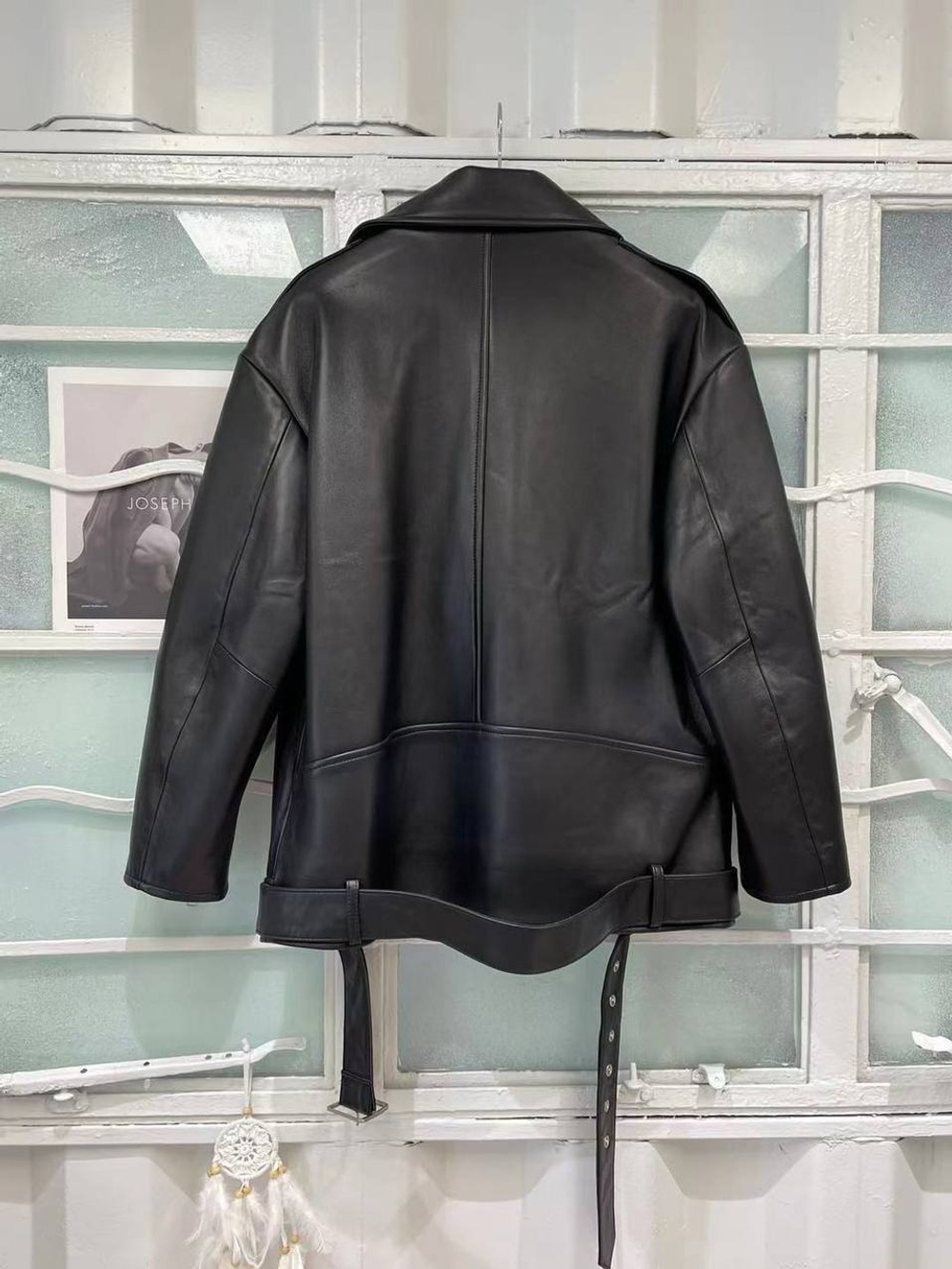 Кожаная куртка Balenciaga