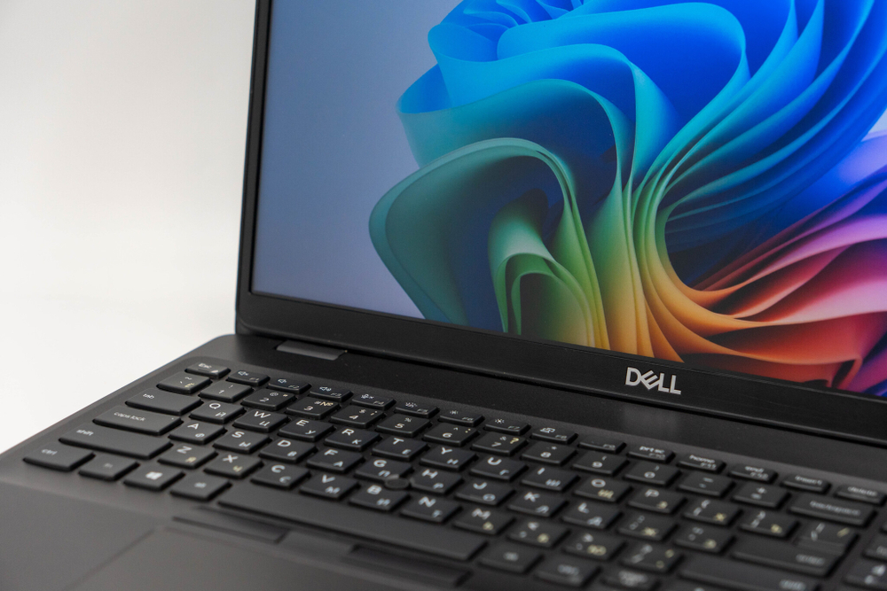 Ноутбук Dell Precision 3541 ( i7-9850H / Quadro P620 )