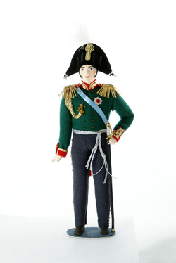 Кукла интерьерная. Пехотный генерал. Военный костюм. 1812 г. Россия