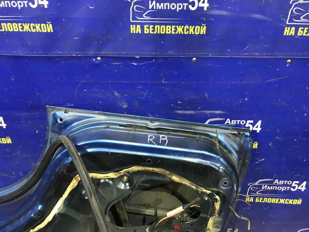 Дверь задняя правая Honda INTEGRA 1993
