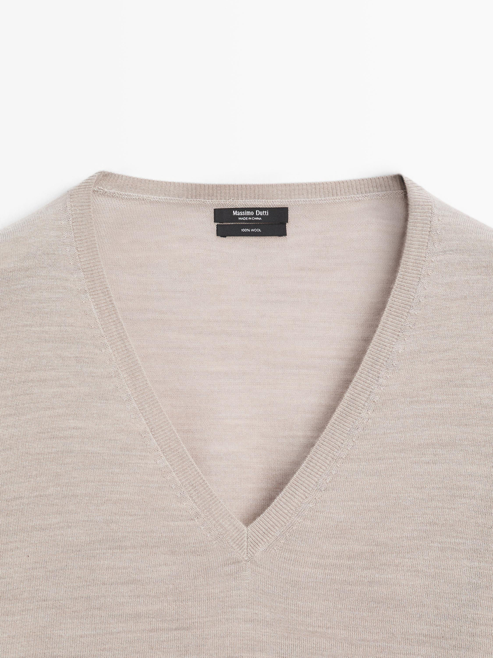 Massimo Dutti Свитер оверсайз с V-образным вырезом, норка