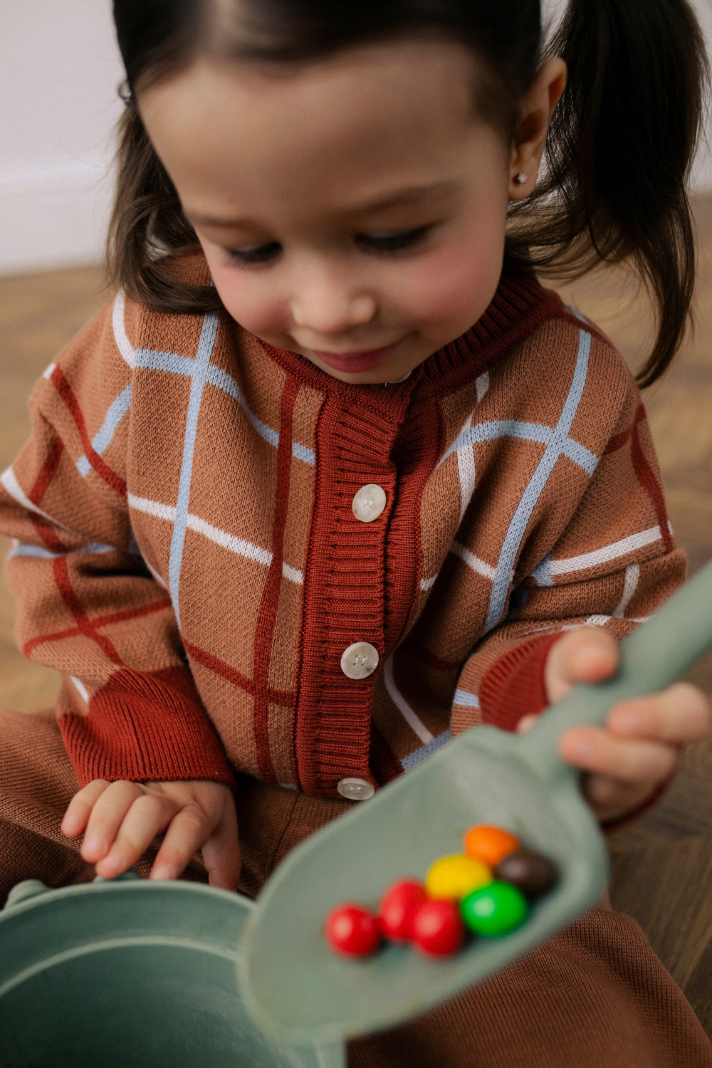 Кардиган вязаный (клетка терракот)