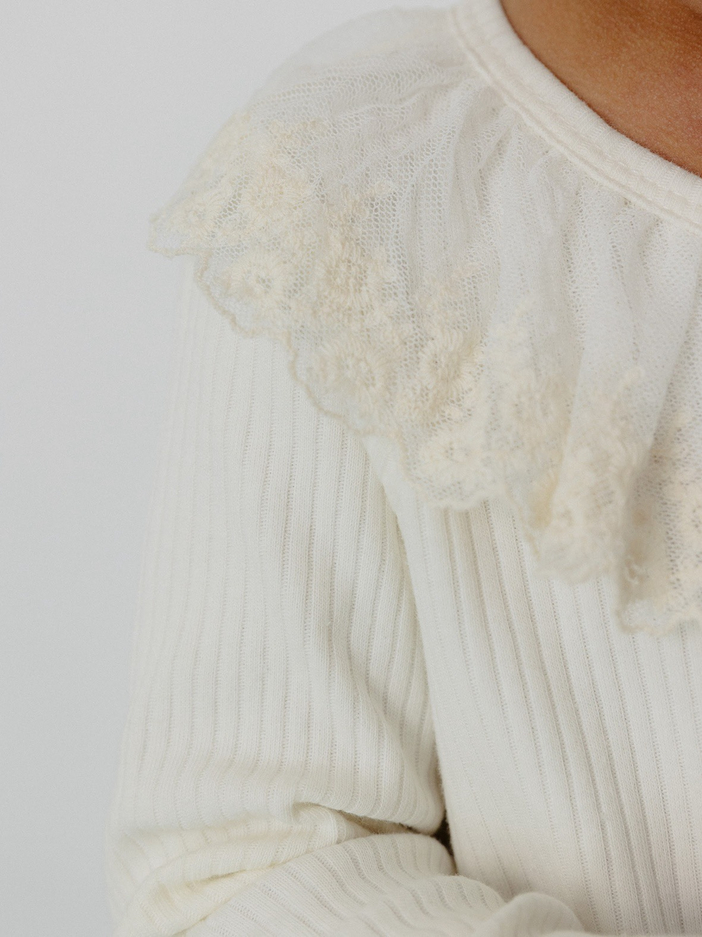 Лонгслив с воротником, Молоко