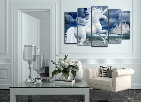 Модульная картина "Белый единорог"