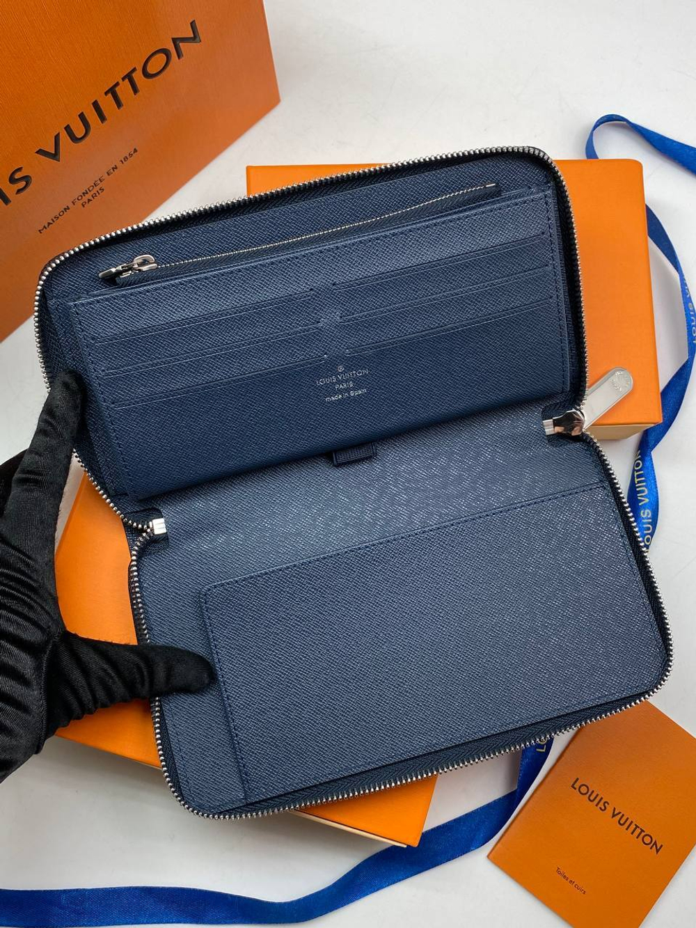Кошелёк Louis Vuitton