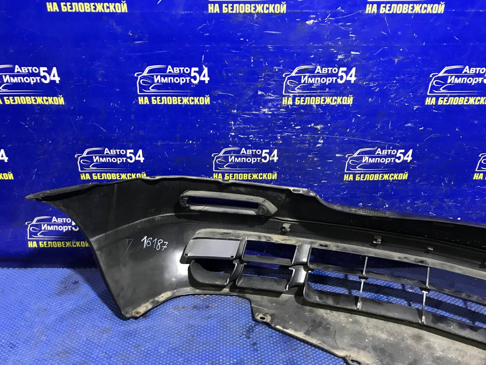 Бампер передний NISSAN LARGO 1993-1996