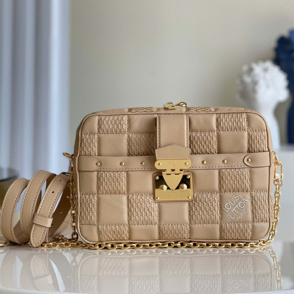 Louis Vuitton Troca MM