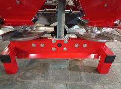 Разбрасыватель RUBER 1500 (РУМ-1500)