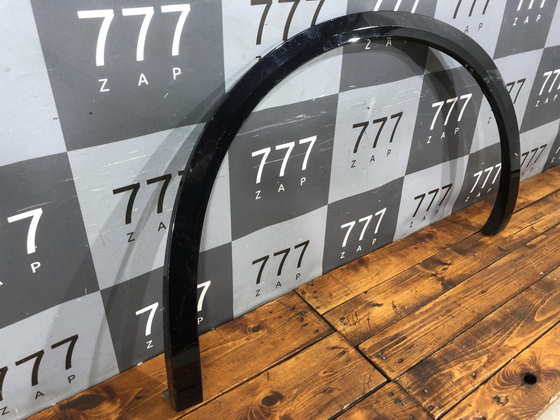 Накладка крыла заднего левого Volkswagen Touareg 3 18-22 Б/У Оригинал 760853817