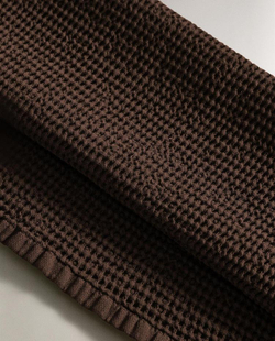 ZARA HOME БАННОЕ ПОЛОТЕНЦЕ С ВАФЕЛЬНЫМ УЗОРОМ, КОРИЧНЕВЫЙ