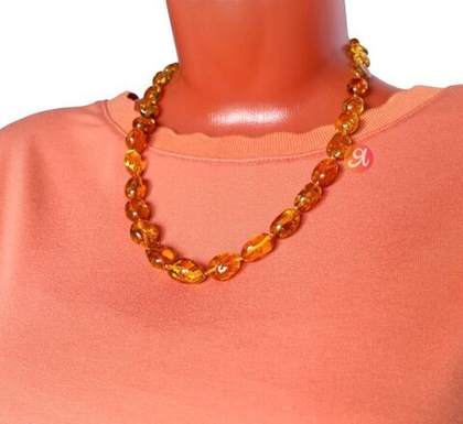 Бусы из коньячного янтаря (7907)