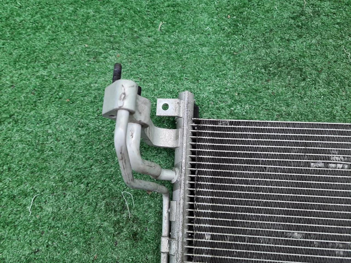 Радиатор кондиционера Genesis G70 (2017-2021)