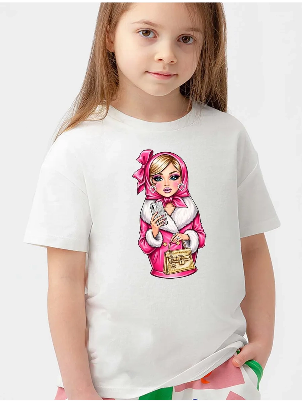 Футболка детская с розовой Матрешкой на груди