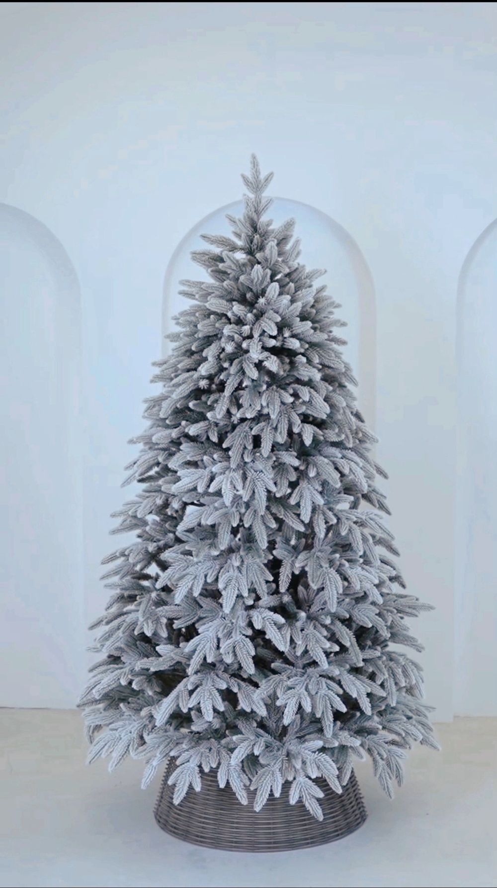 Заснеженная елка «Хеймдалль» (Литая хвоя) 270 см / 2,7 м