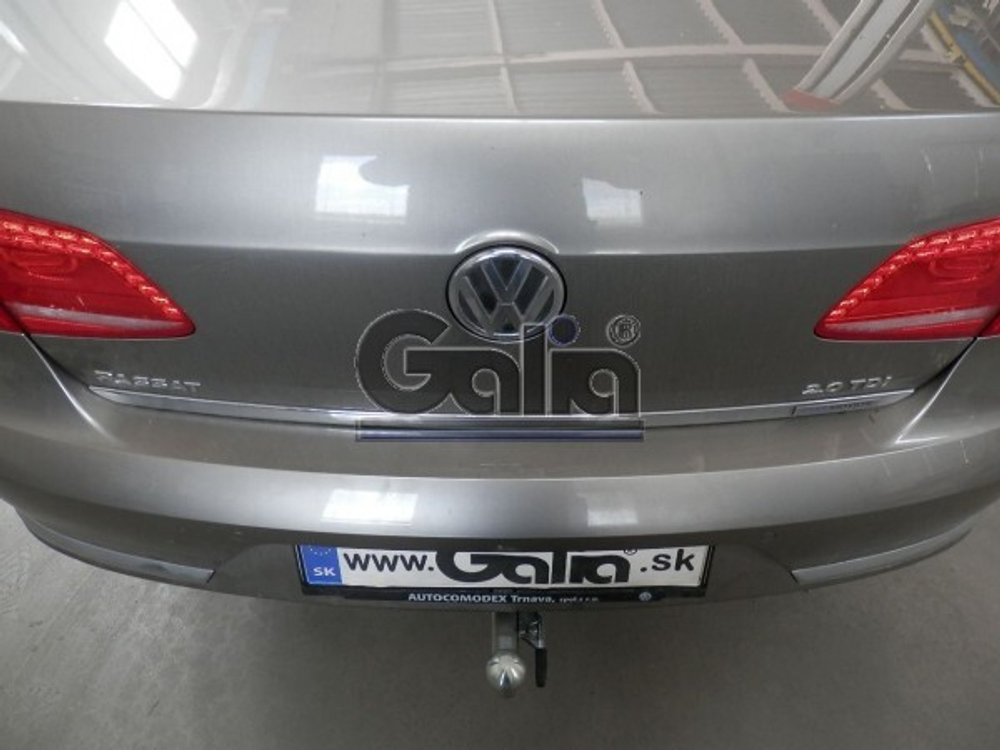Фаркоп оцинкованный Galia V071C для Volkswagen Passat B6 2005-2010, Passat B7 2010-2015, Passat CC 2012-, Passat Alltrack B7 2012-2015(паспорт и сертификат в комплекте)(без электрики)