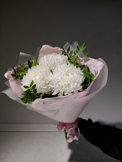 Букет из хризантем и альстромерии (С0033)