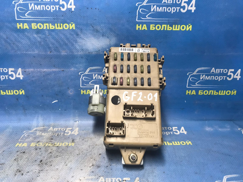 Блок предохранителей салонный SUBARU IMPREZA 2000