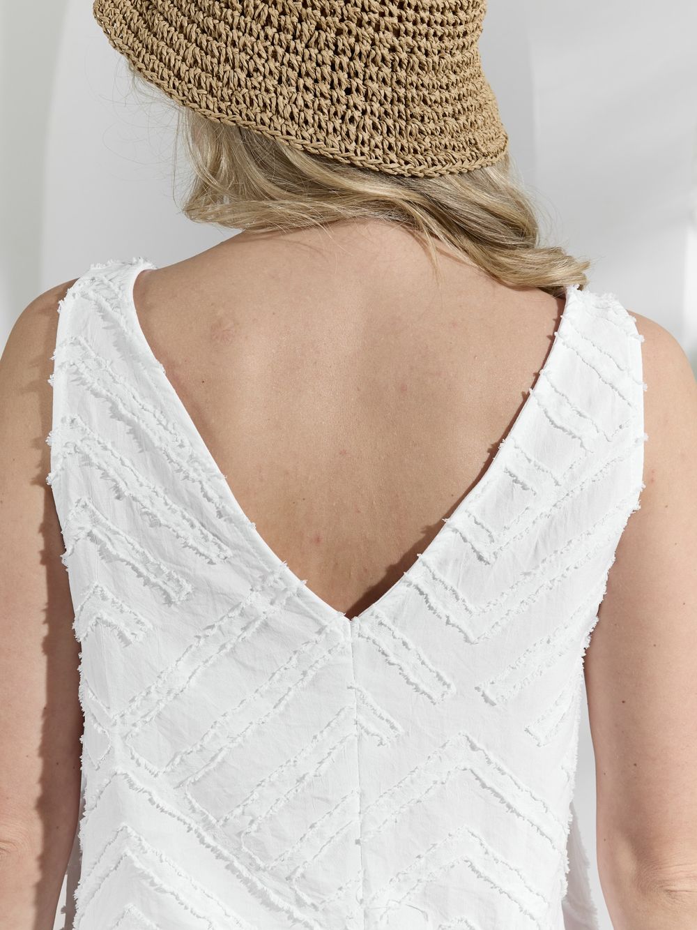 Костюм женский Ангелина-3 Виотекс БЕЛЫЙ