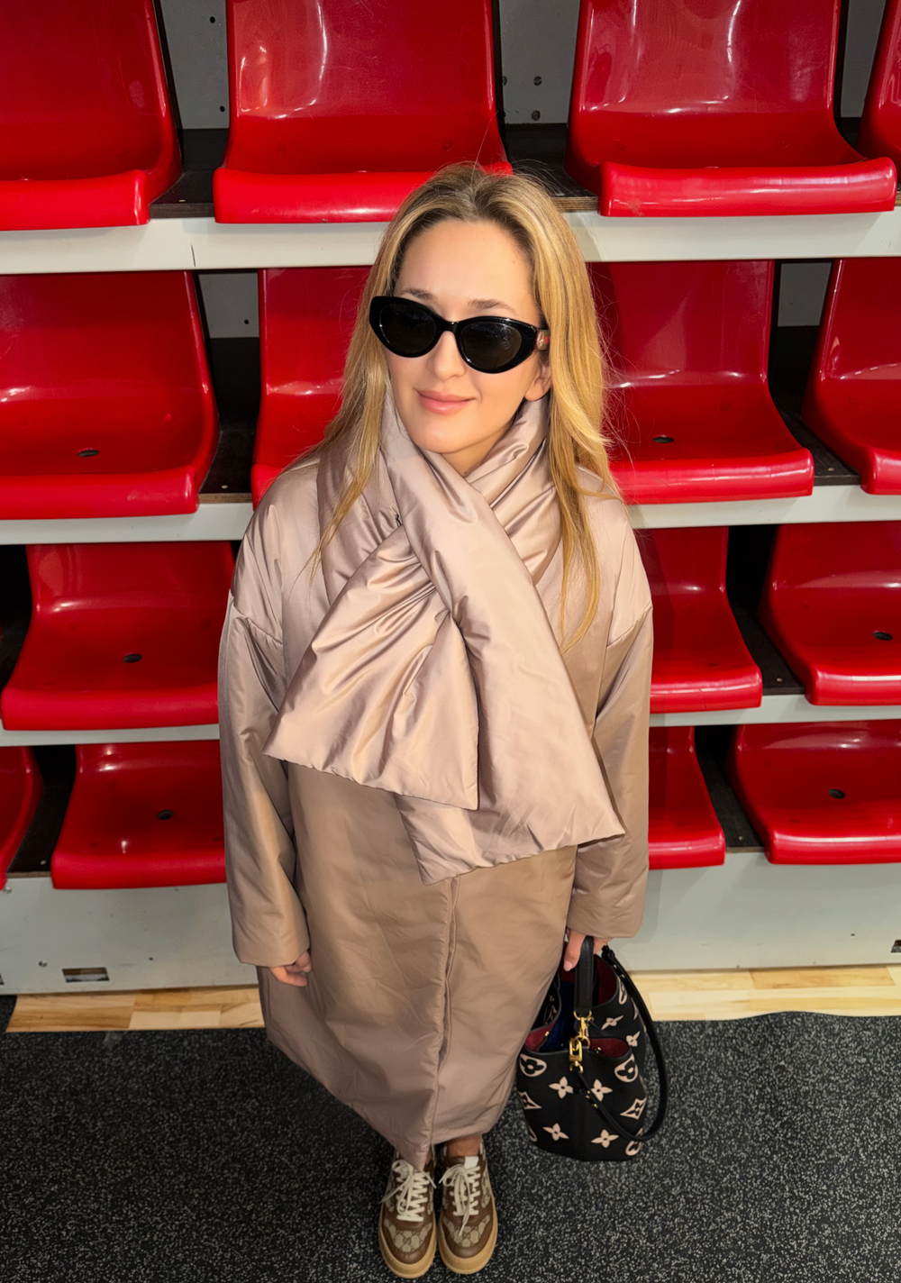 Утепленное пальто со съемным шарфом BISCUIT