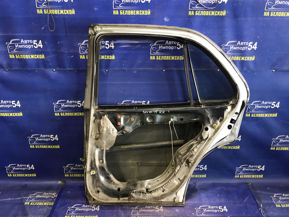 Дверь задняя правая TOYOTA CAMRY 1995